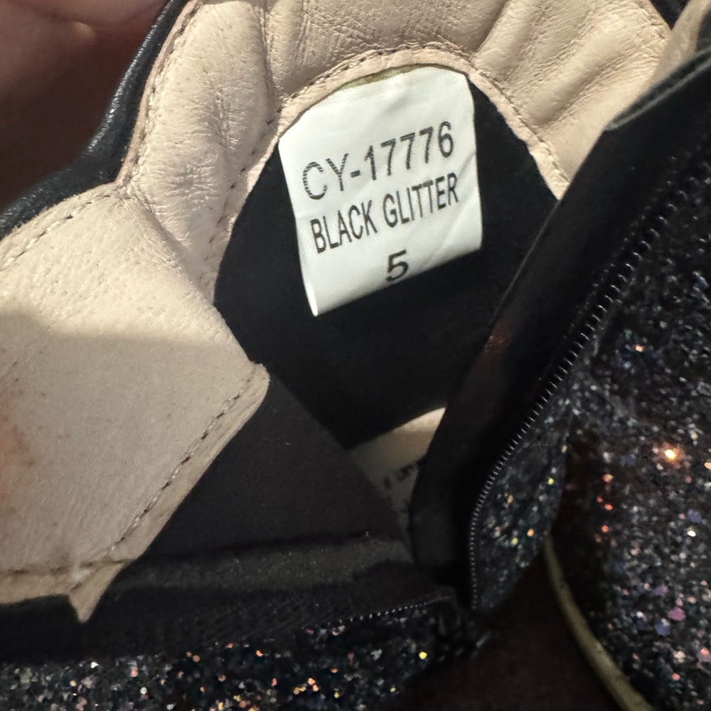 Kids Glitter Boots - Picture 5 of 5